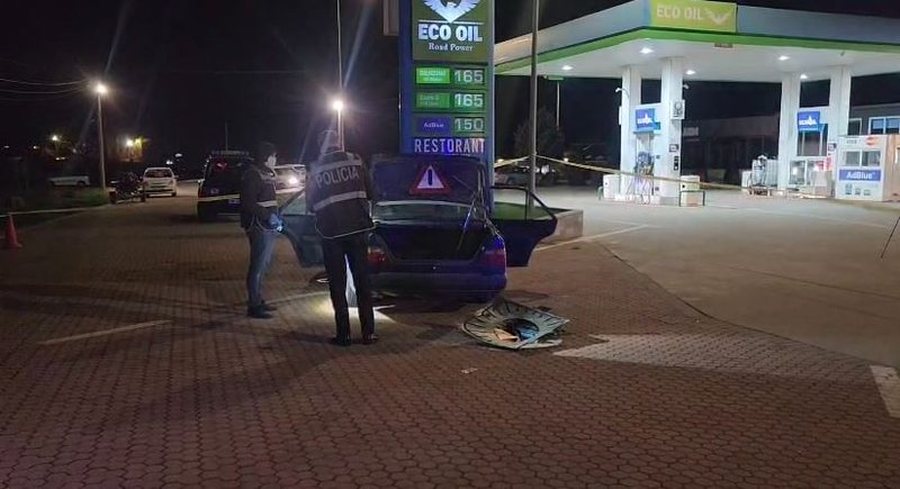 EMRAT/ Qëlluan me armë zjarri e dhunuan 42-vjeçarin në
