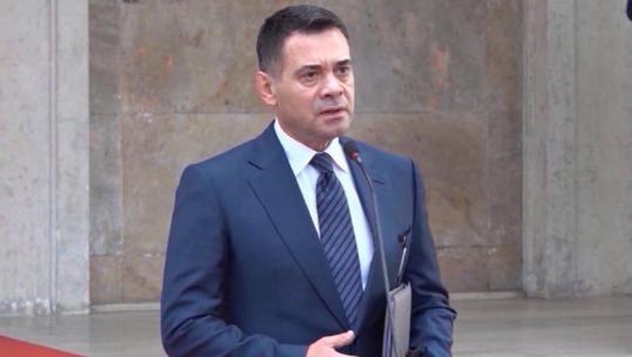 Ahmetaj mohon lajmet për ekstradimin: Kërkesa është