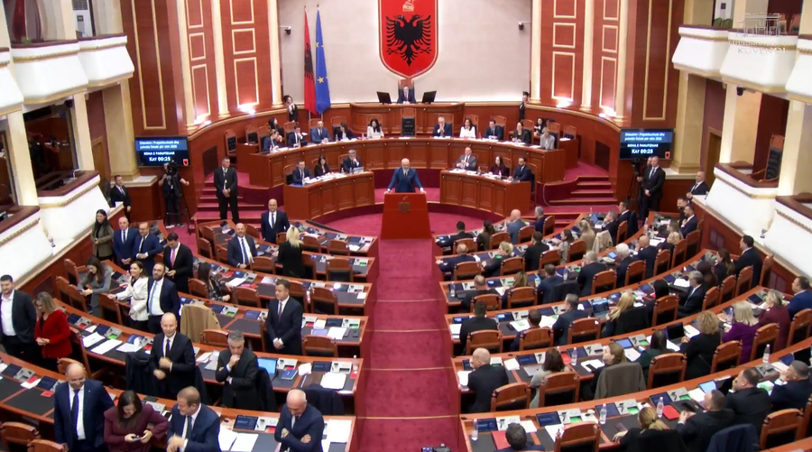 E pazakontë në Kuvend, deputetët e PD i kthejnë