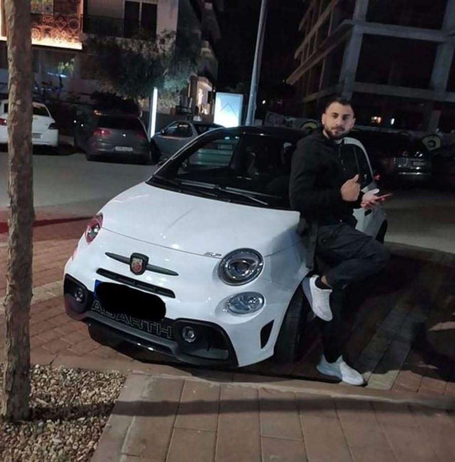 "Nëse prek makinën, do të të godas me thi*ë",