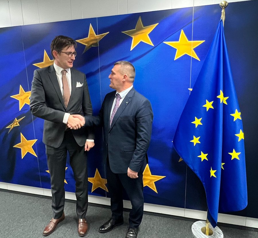 Vizita e Dumanit në Bruksel, ambasadori Gonzato: BE ka qenë dhe do