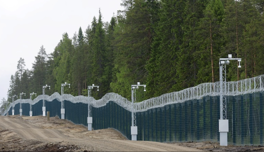 Finlanda përfundon gardhin kufitar 53 km me Rusinë, mbrojtje për