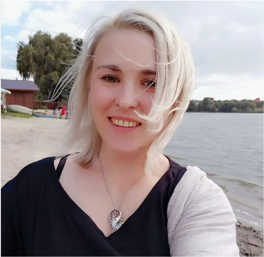 Rusi / Kampionia e peshëngritjes dënohet me 19 vjet burg për