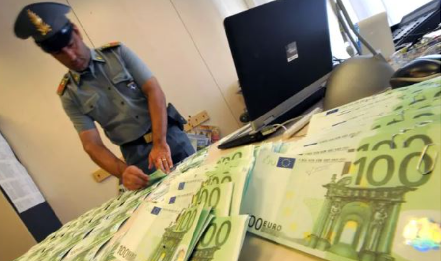 1.3 ton drogë drejt Italisë, goditet klani shqiptar! Shënimet i