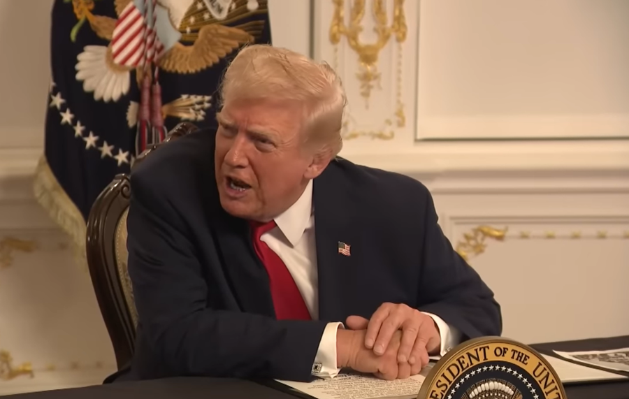 “A je budallaqe?”, Trump acarohet me gazetaren pas pyetjes për