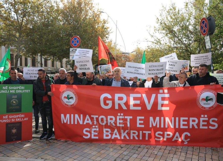 Kompania turke ‘Tete Albania’ detyron minatorët të