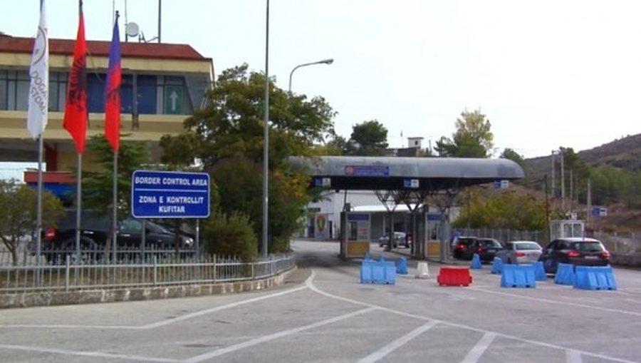 Nesër bllokohet për disa orë kalimin në pikë kufitare