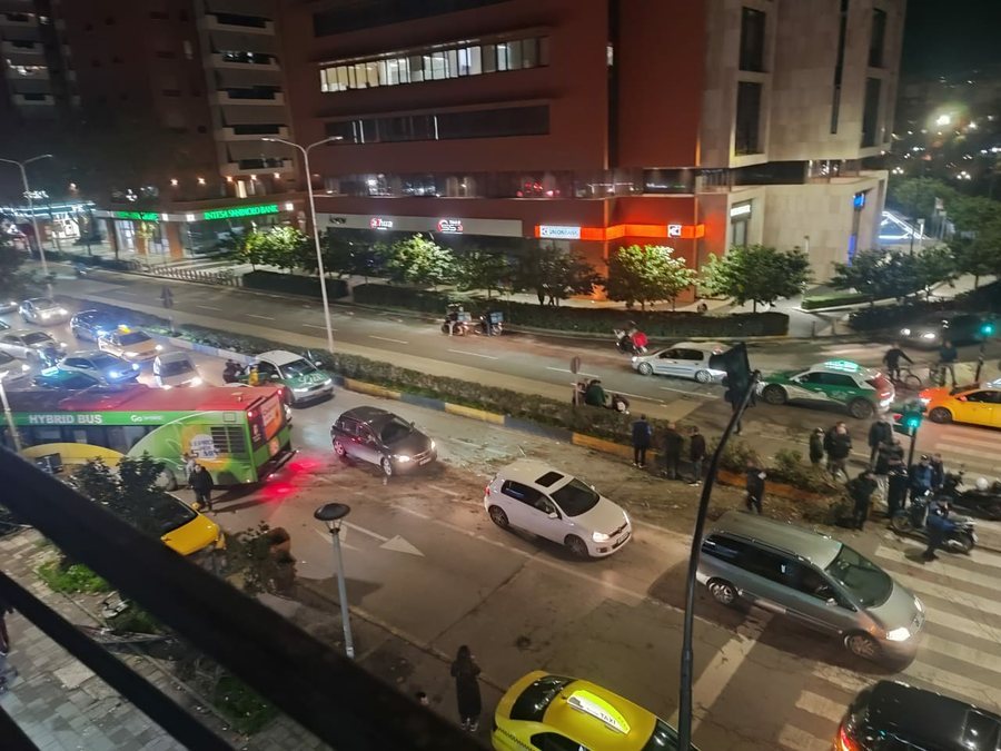 Urbani i “Green Line” përplasi 18 vjeçaren me