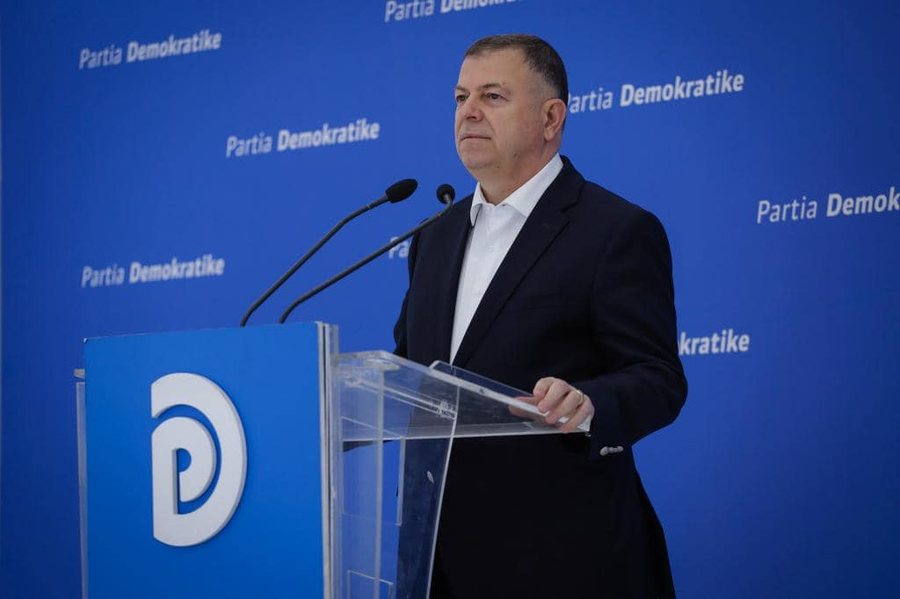 Xhemal Gjunkshi thyen heshtjen pas aludimeve për “grupin e