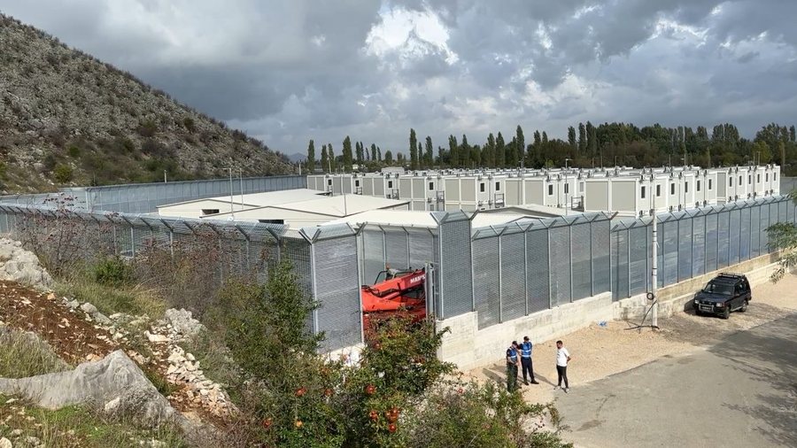 Organizata italiane denoncon në gjykatë kostot e kampeve në