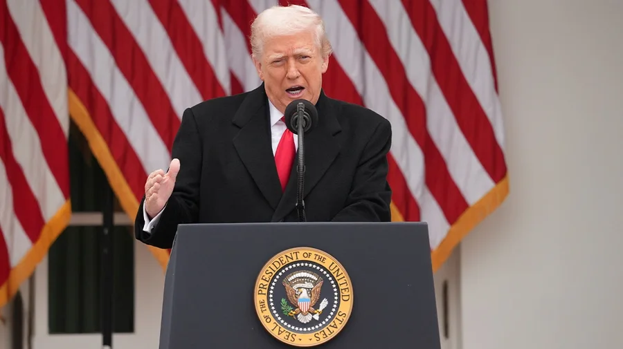 Doktrina Trump në 33 faqe: Jepini fund emigracionit masiv, BE-ja rrezikon