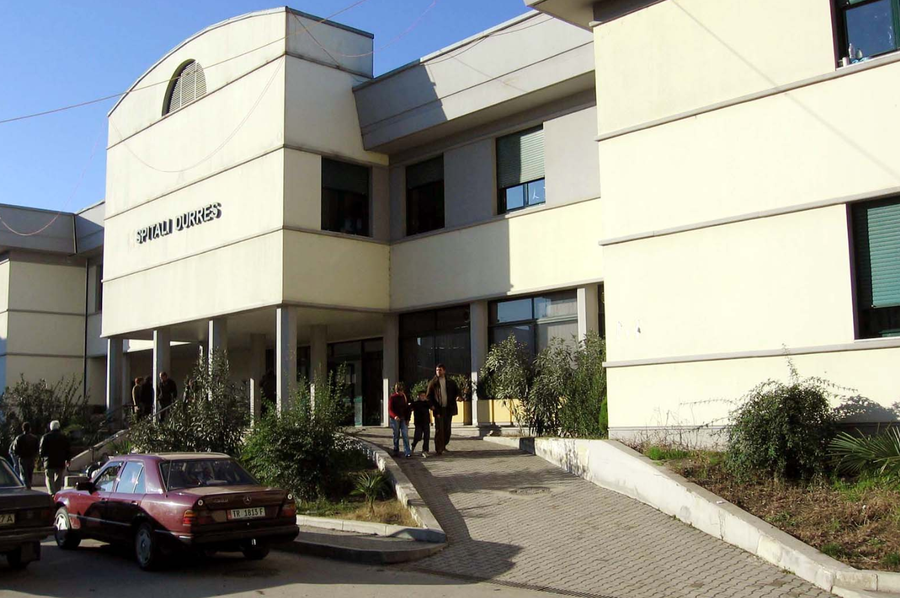 U fikën dritat gjatë operacionit të 15 vjeçarit që