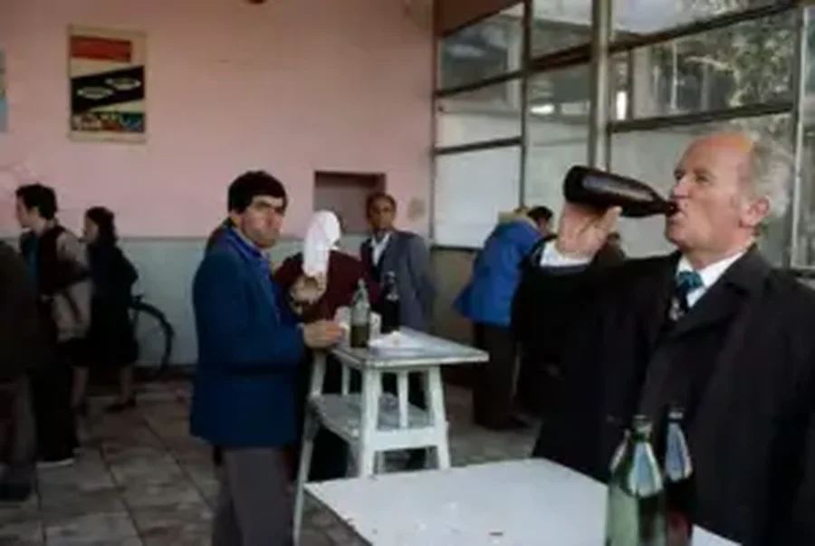 Ndahet nga jeta fotografi britanik që realizoi imazhet më ikonike