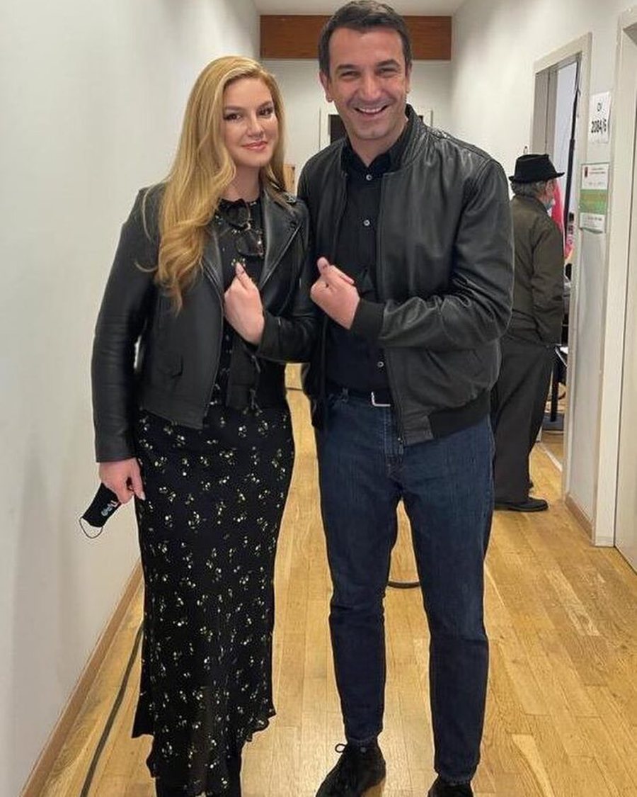 Ajola Xoxa shtatzënë për herë të dytë