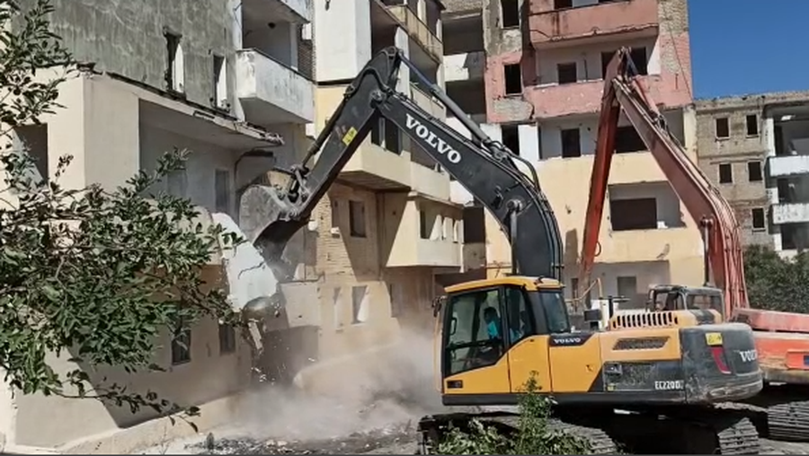 Firmosën për punimet fiktive në objekte të shembura,