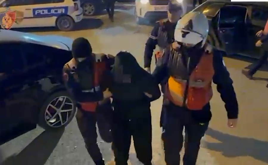 Doli nga arresti shtëpiak dhe hiqej si agjent imobilar, të riut i