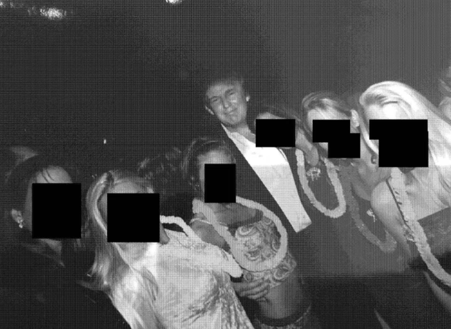 Dalin FOTO të reja nga skandali i Epstein, Trump i rrethuar me vajza
