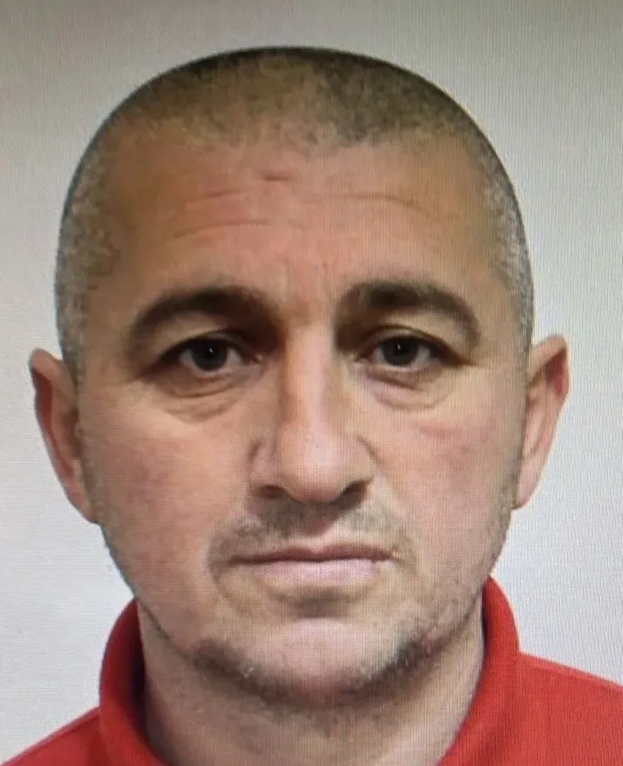 Flamur Topalli rikthehet sërish në tokën angleze, akuzohet