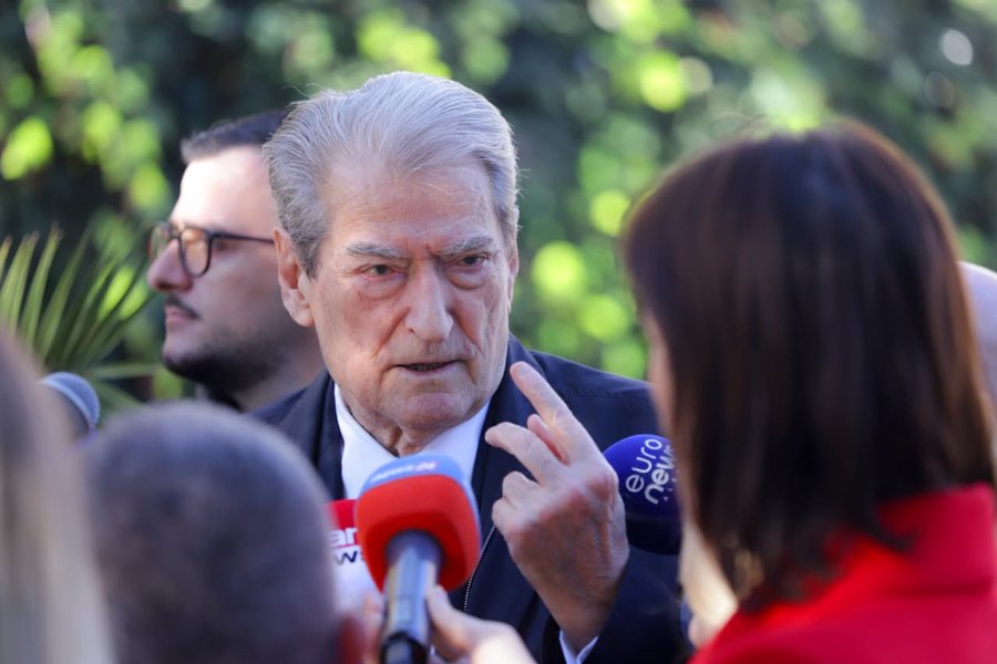 "Do armatosen me patllake d&euml;rrase", Berisha ironizon Ram&euml;n