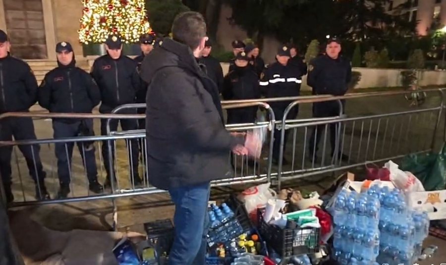 Tensione para Kryeministris&euml;: Lapaj akuzon policin&euml; p&euml;r