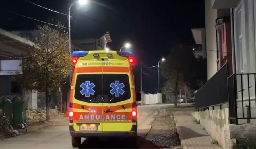 EMRAT/ U kërkoi të mos xhironin gomat e makinës tek dera e tij, 2