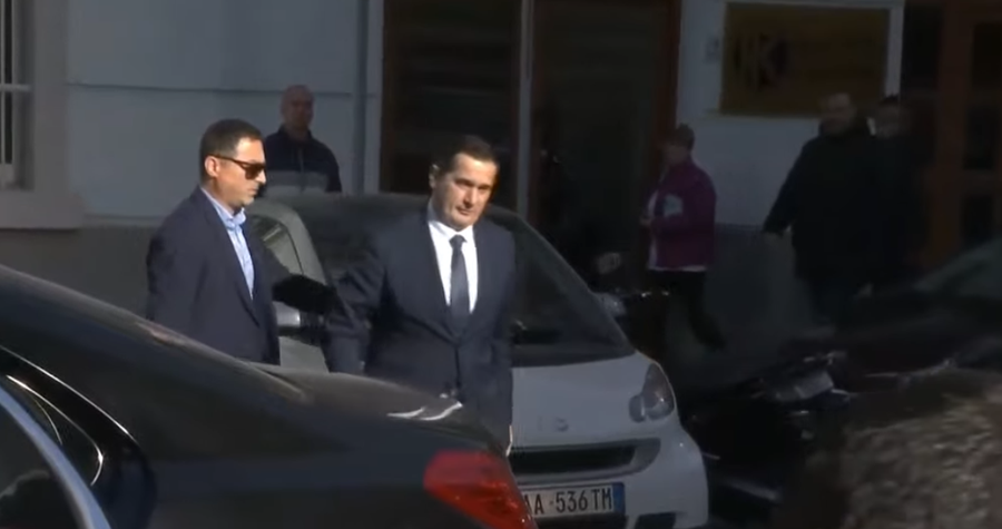 Mbledhja e K&euml;shillit t&euml; Mandateve p&euml;r imunitetin e Ballukut,