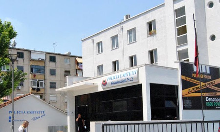 Skandal n&euml; Komisariatin Nr.2 n&euml; Tiran&euml;? Ish-oficeri i