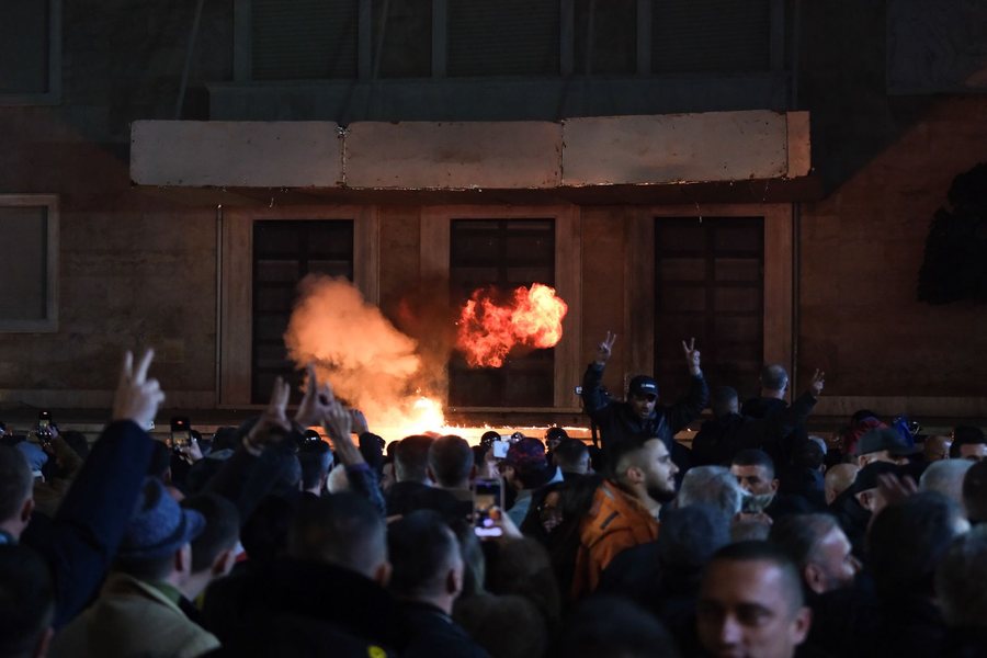 Protesta e PD, 4 qytetar&euml; n&euml; burg, 7 n&euml;n hetim! Procedohet