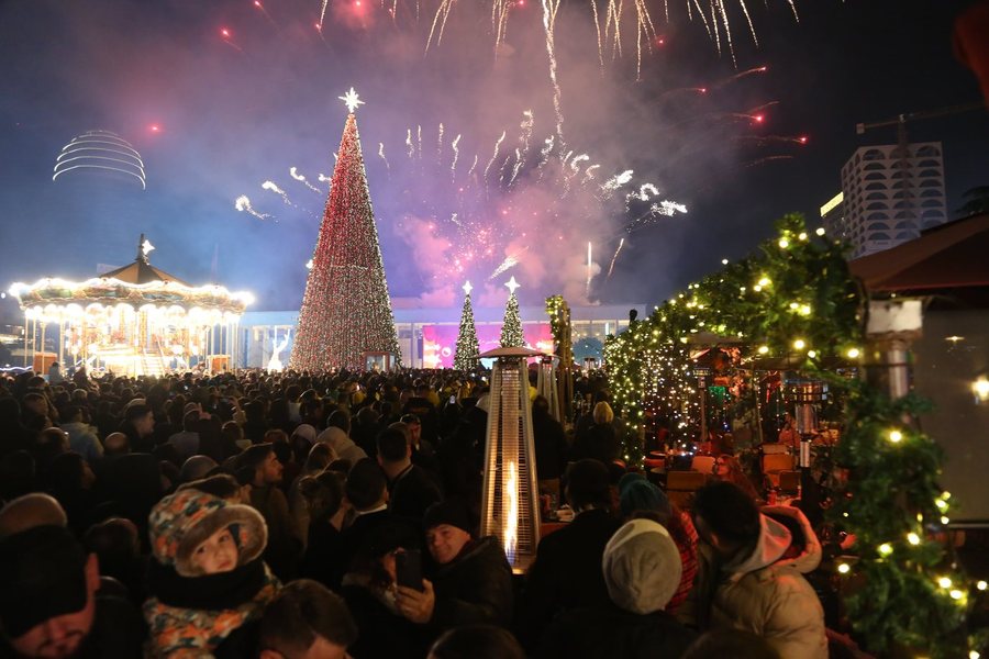 Vendimi i qeveris&euml;: E premtja, pushim p&euml;r administrat&euml;n!