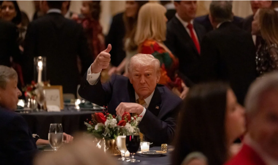 Urimi i Trump p&euml;r Krishtlindje: G&euml;zuar edhe fundrrin&euml;s s&euml;