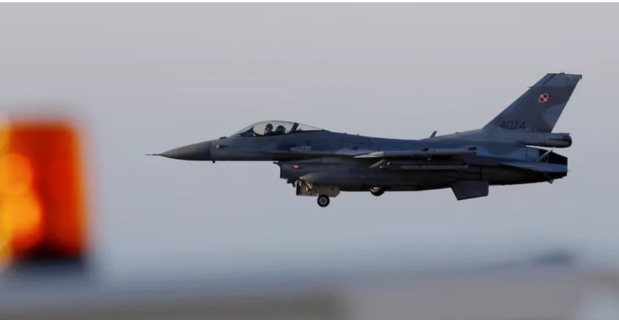 Kishte shkelur hap&euml;sir&euml;n e saj ajrore, Polonia kap avionin rus mbi