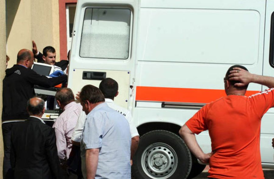 Tragjedi n&euml; Vlor&euml;/ U godit me top n&euml; kraharor gjat&euml;