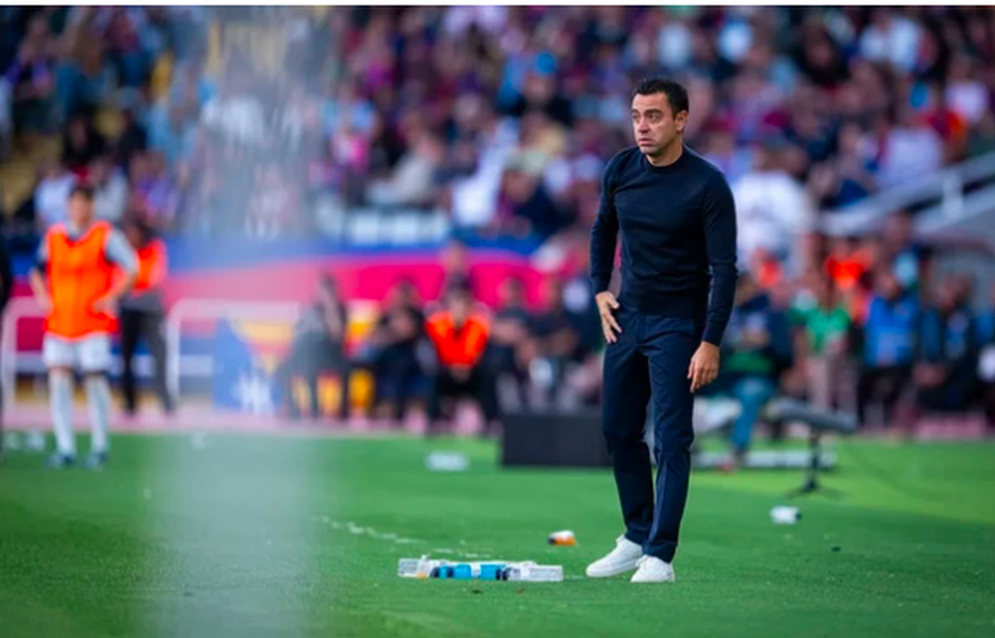 Klubi anglez po shqyrton Xavin si opsion p&euml;r stolin e tyre