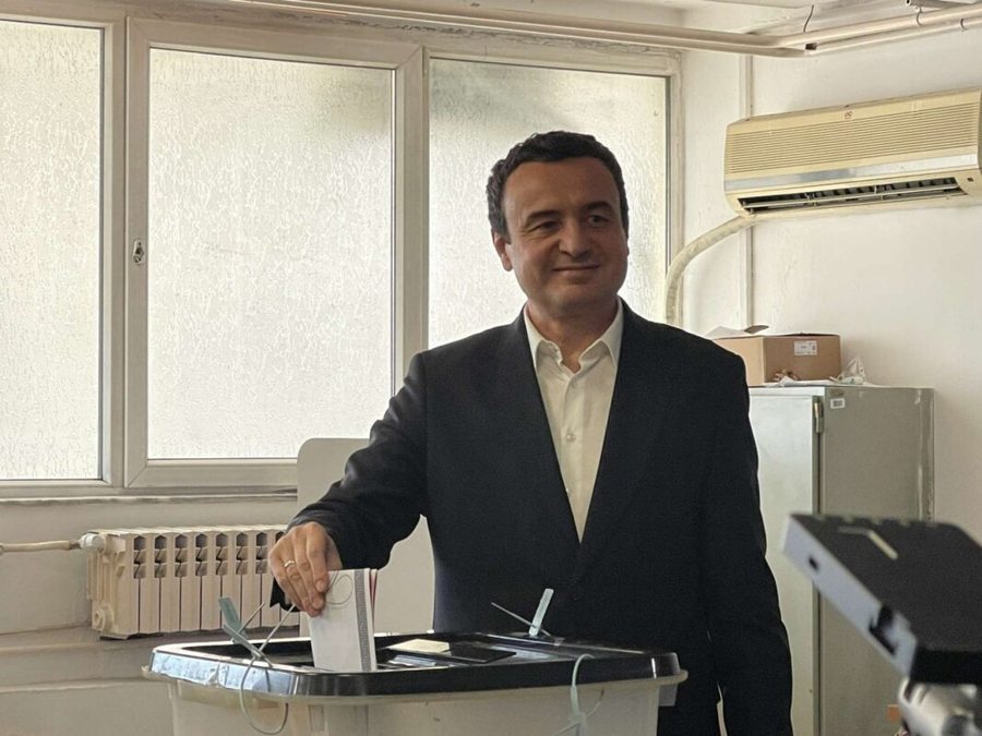 Voton Albin Kurti, mesazh qytetar&euml;ve: Merrni pjes&euml; masivisht n&euml;
