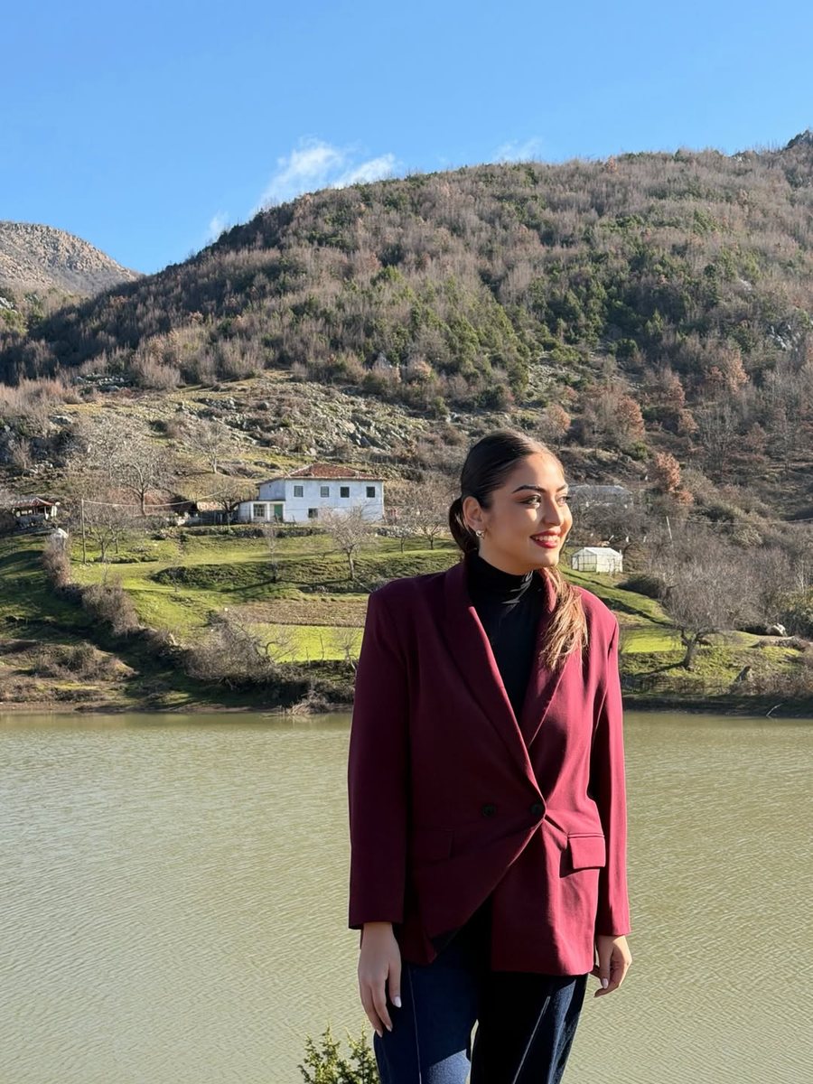 FOTO/ Sara Mila transformim drastik në pamje pas mandatit të