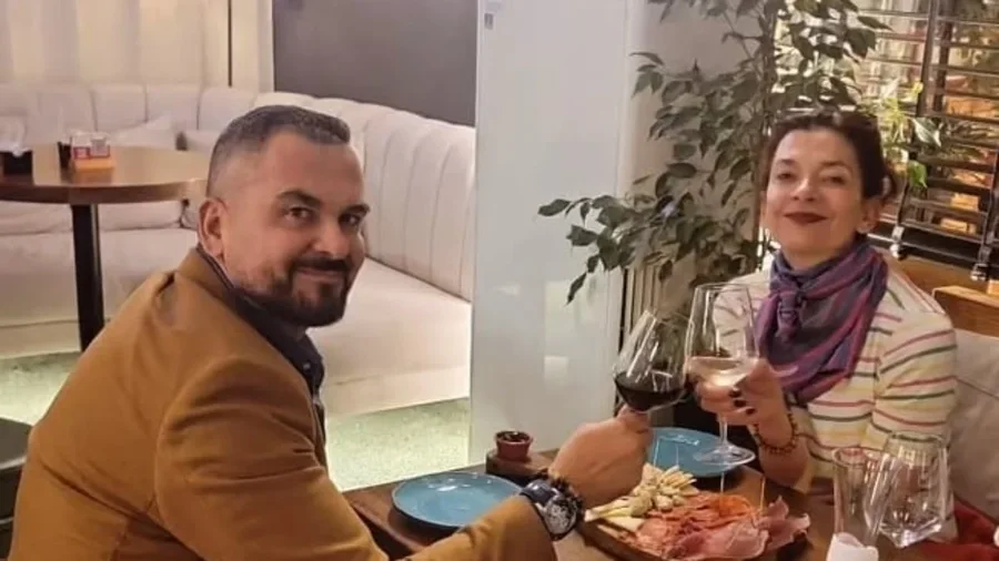 Reagimi prek&euml;s i Ema Andreas p&euml;r v&euml;llain e saj Enea: Jet&euml;n