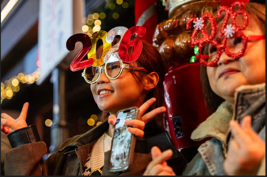 Hong Kong feston Vitin e Ri 2026 pa fishekzjarr&euml; pas zjarrit tragjik