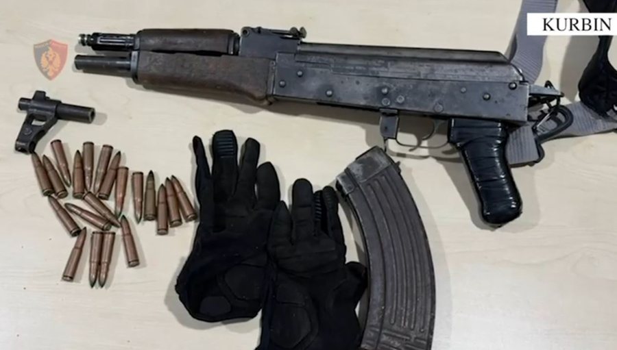 La&ccedil; / Kapet me arm&euml; automatike me kreh&euml;r dhe fishek&euml;,