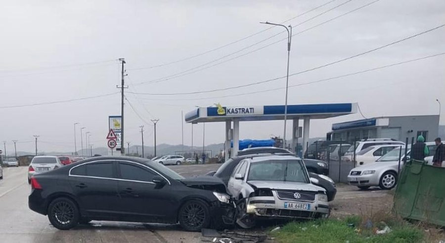 Aksident i r&euml;nd&euml; n&euml; Peqin&ndash;Rrogozhin&euml;: 3 t&euml;