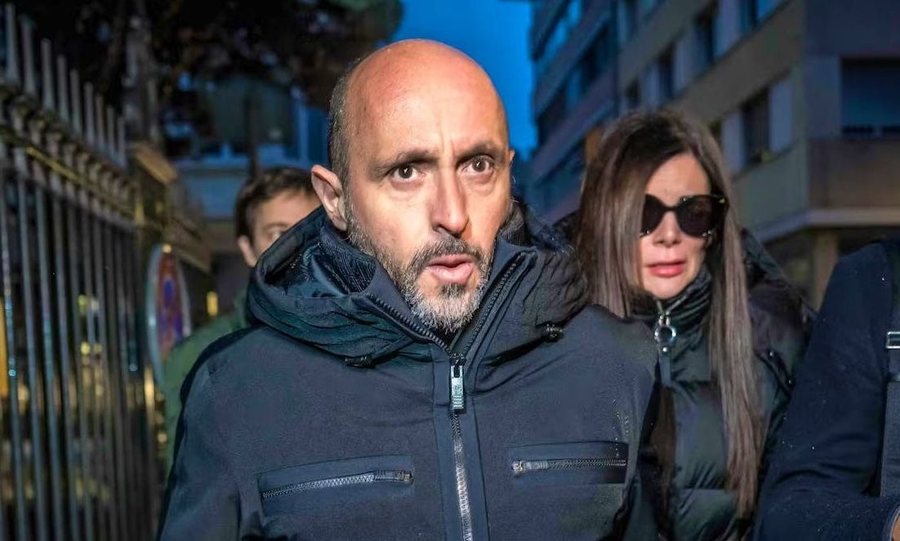 40 persona humb&euml;n jet&euml;n n&euml; lokalin e tij, arrestohet pronari