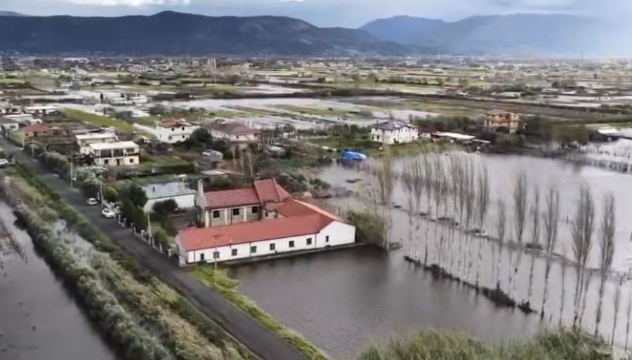 Hapen portat e hidrocentraleve t&euml; Ulz&euml;s dhe Shkopetit, p&euml;rmbytje