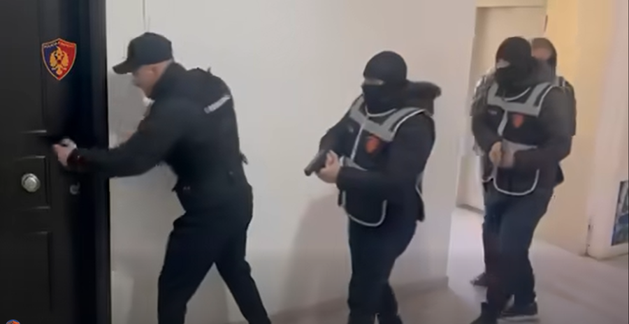 'Policia'/ Kishin kthyer apartamentin n&euml; Sarand&euml; n&euml;