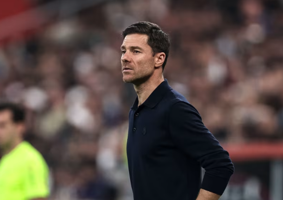 Prapaskenat te 'galaktik&euml;t', Alonso donte t&euml; q&euml;ndronte,