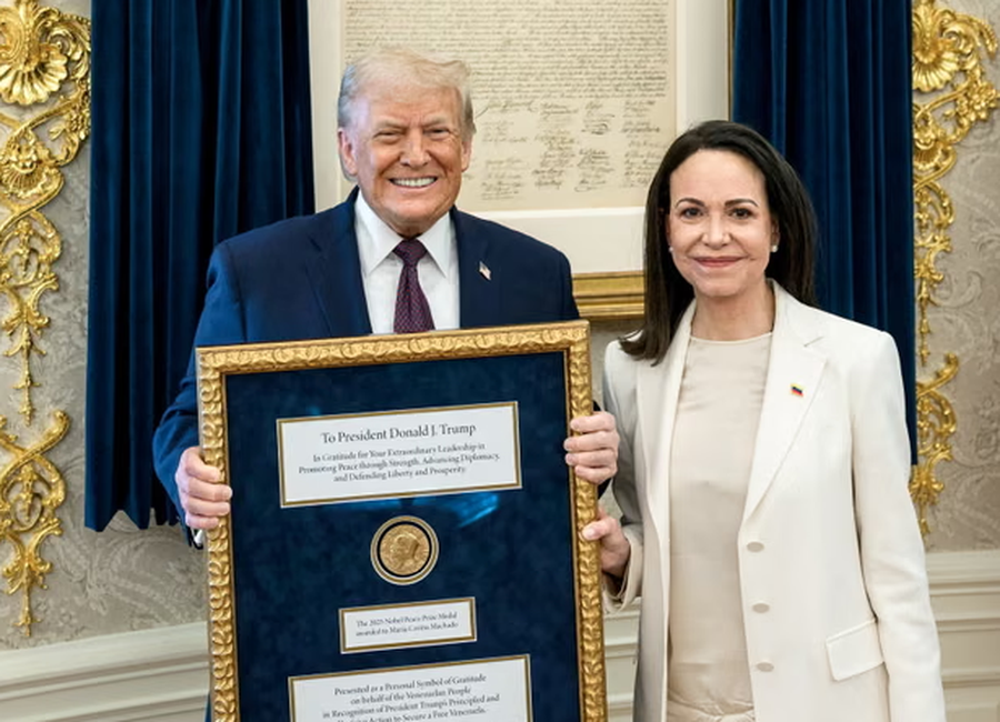 Fitoi &ccedil;mimin Nobel p&euml;r Paqen, udh&euml;heq&euml;sja e opozit&euml;s