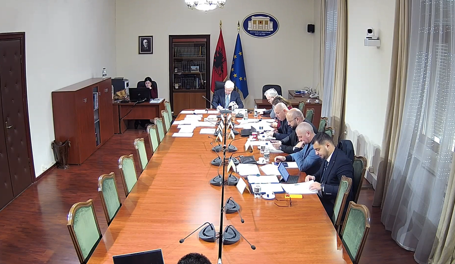 Diskutohet pr/ligji p&euml;r statusin e gjyqtar&euml;ve e prokuror&euml;ve, PD