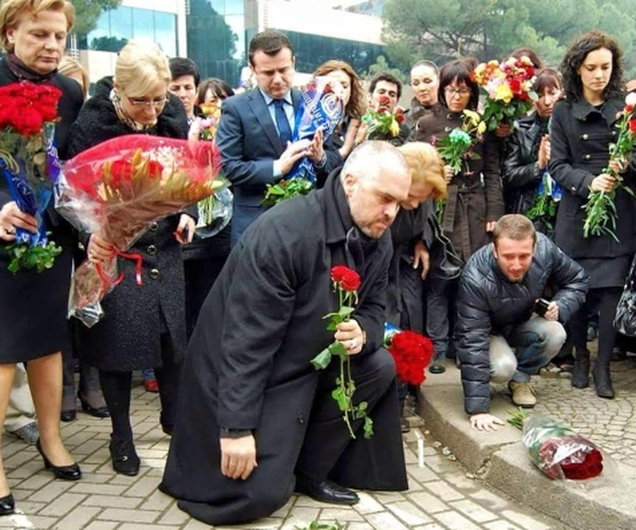 15 vite nga &ldquo;21 janari&rdquo;, Rama: 4 t&euml; vrar&euml; nuk po prehen