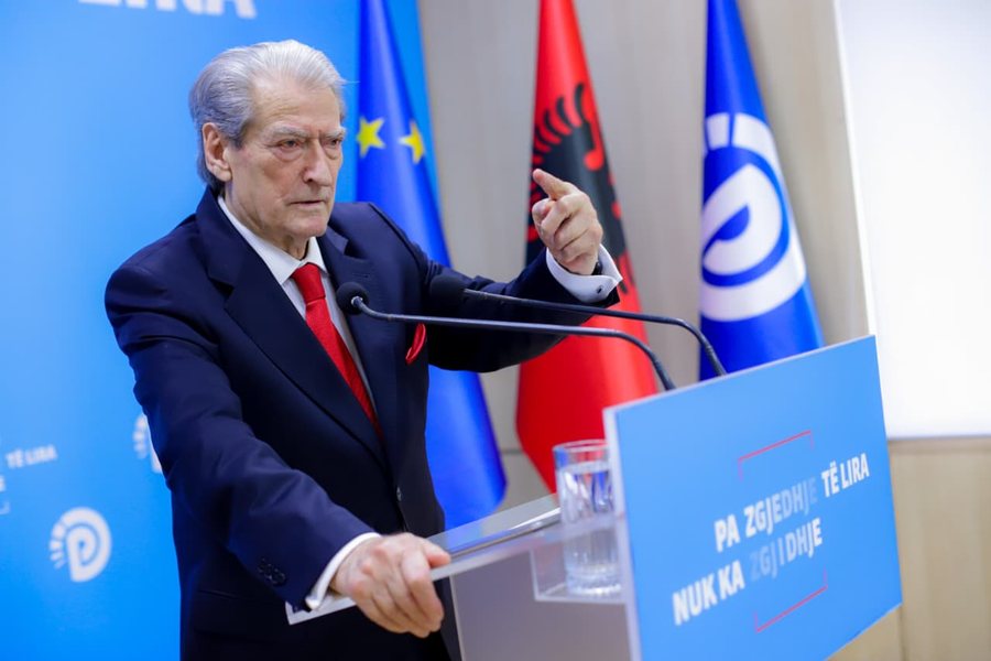 &ldquo;Blind isha vet&euml;&rdquo;, Berisha p&euml;r 21 janarin: Nuk blindoja