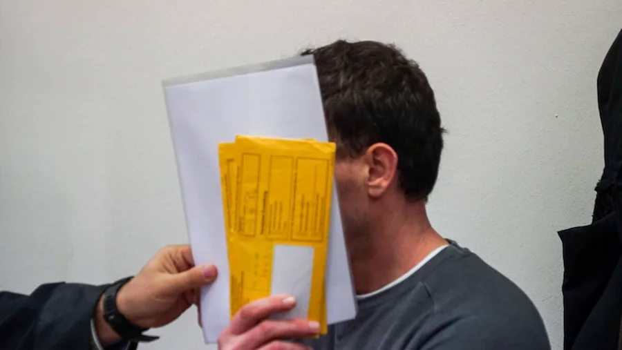 Shqiptari p&euml;rball&euml; drejt&euml;sis&euml; n&euml; Hamburg: Rr&euml;fehet