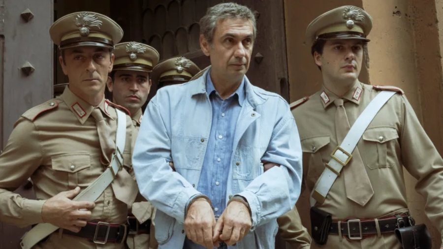 Portobello: Seriali për "mbretin" e televizionit italian i cili u