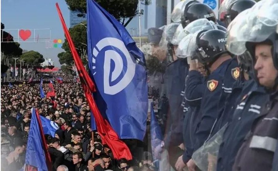Protesta e PD sot para Kryeministris&euml;. Priten fjalime, molotov&euml; e...
